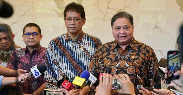 Antisipasi Badai Ekonomi Global Langkah Cerdas Presiden Prabowo Subianto Kumpulkan Mentor Finansial Era SBY Demi Amankan Isi Dompet Rakyat