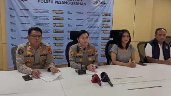 Trauma di Angkot Mikrotrans Cerita Berliana Korban Penganiayaan Wanita Tidak Dikenal di Dalam JakLingko