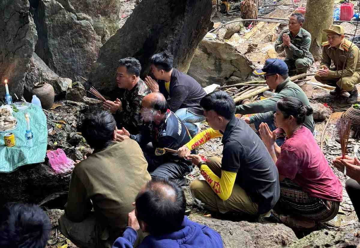Operasi Penyelamatan Dramatis Internasional Berhasil Mengeluarkan Lima Warga Laos Yang Terjebak Selama Sepuluh Hari Di Dalam Gua Terendam Banjir