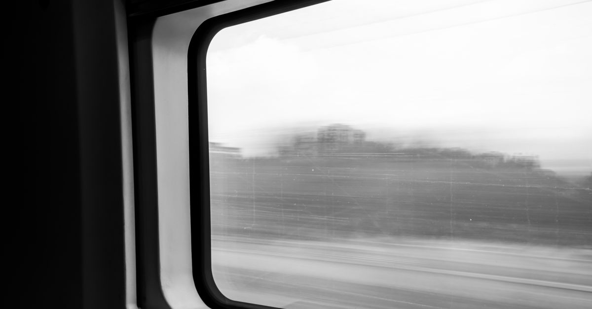 Vandalisme KRL Green Line Kembali Guncang Publik: Penumpang Luka