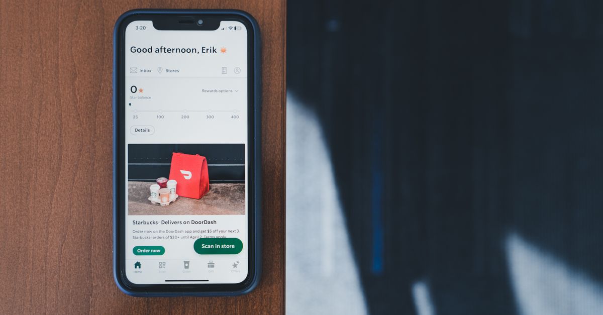 Shopee Kokoh di Puncak E-commerce Indonesia: Inovasi Video Commerce Jadi Senjata Utama