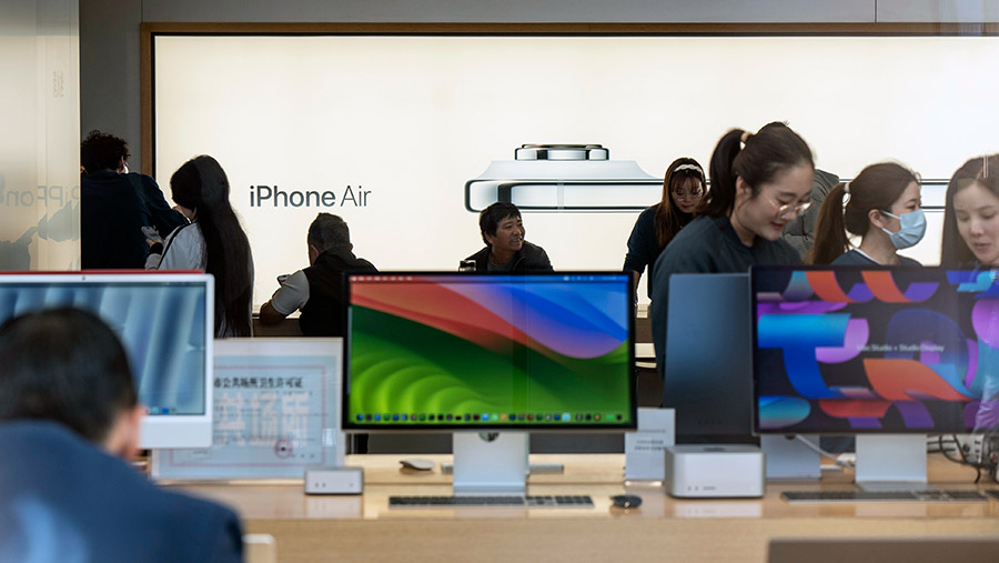 Apple Mulai Uji Chip DRAM Buatan China untuk Perangkat yang Dipasarkan di Negeri Tirai Bambu