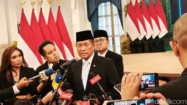 Perkuat Kualitas ASN dan BUMN, Presiden Prabowo Lantik Donny Ernawan Jadi Gubernur Universitas RI