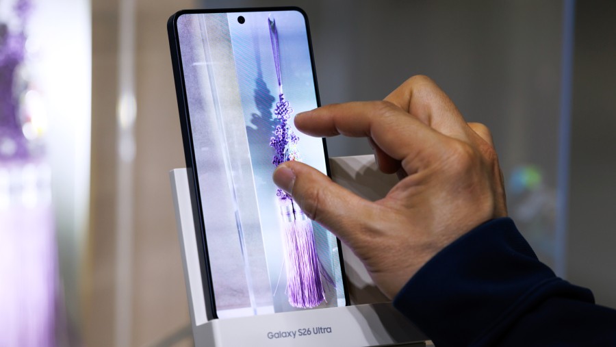 Mendang-Mending Smartphone: Huawei Pura 90s Pro Max vs Samsung Galaxy S26 Ultra