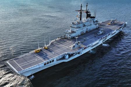 Menyoroti Transformasi Pertahanan Laut, Kapal Induk Pertama Indonesia Resmi Sandang Nama KRI Gajah Mada