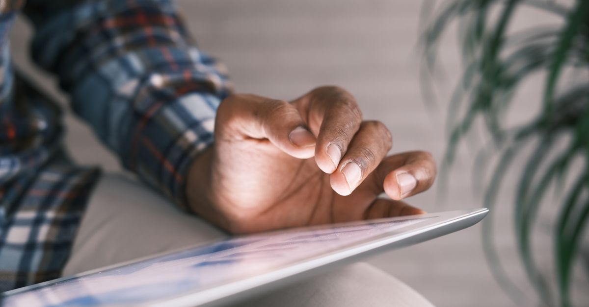 Navigasi Informasi: Tantangan Media di Era Digital 2026