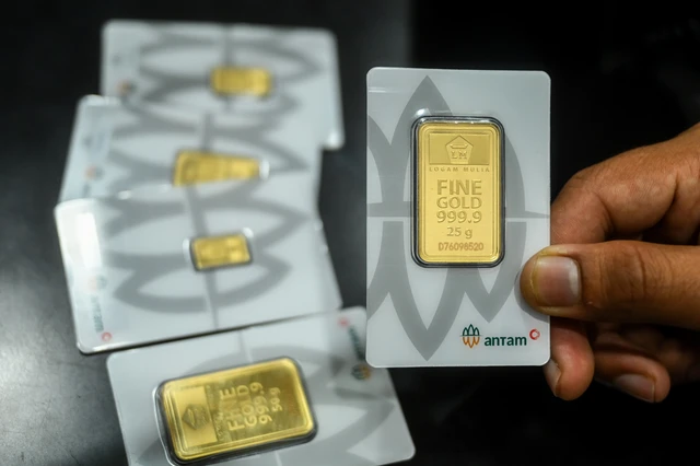 Harga Emas Antam Turun Rp 3.000 Jadi Rp 2.637.000 per Gram, Emas Galeri 24 Stagnan