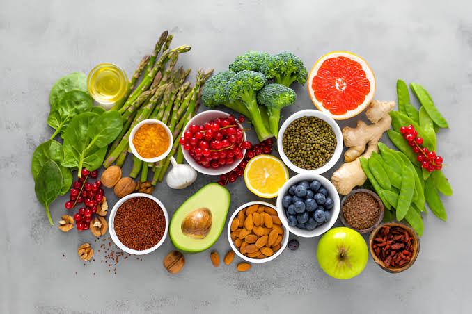 Gaya Hidup Clean Eating dan Nutrisi Lokal: Solusi Masyarakat Urban Cegah Penyakit Tidak Menular