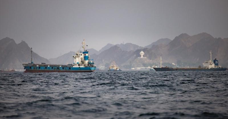 AS Gempur Tanker Iran Usai Kapal Perangnya Ditembaki
