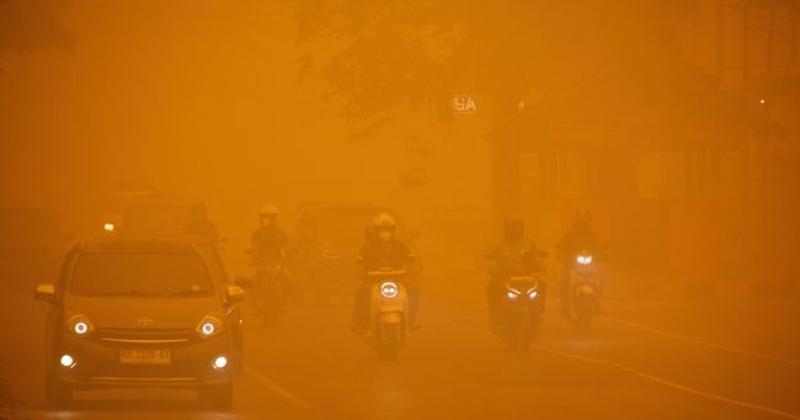 Darurat Kabut Asap! Udara Palangka Raya Sentuh PM2.5 593,4, Bernapas Seharian Setara Isap 27 Batang Rokok